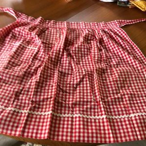 Red & white gingham apron